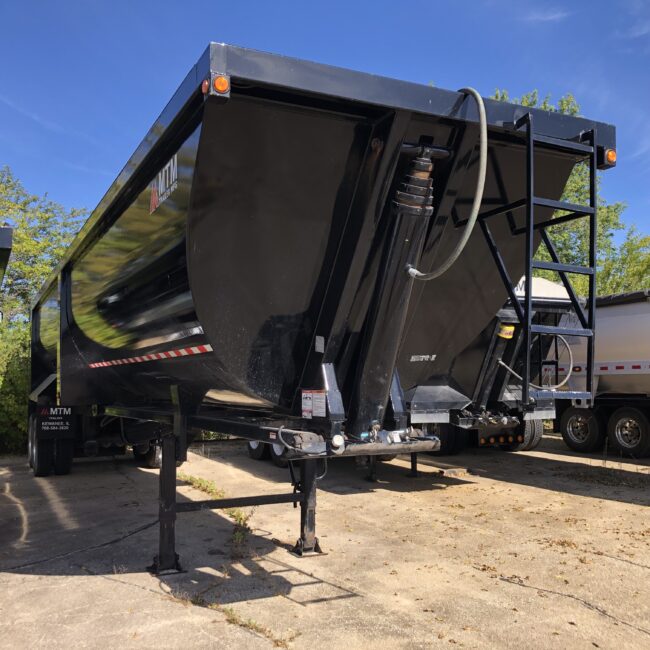 used mtm 40 foot round bottom trailer