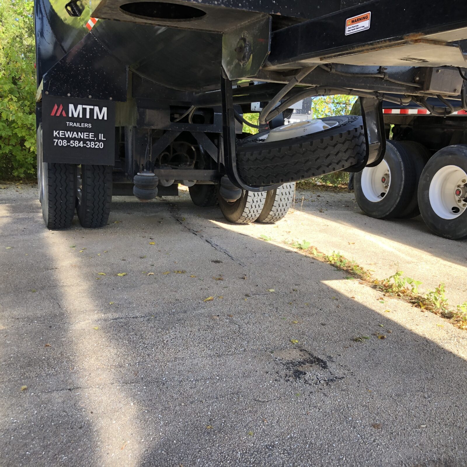 used mtm 40 foot round bottom trailer