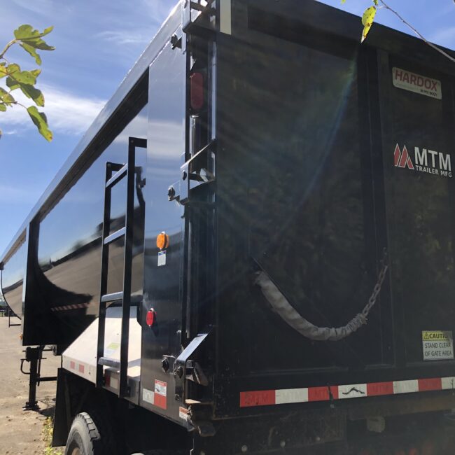 used mtm 40 foot round bottom trailer